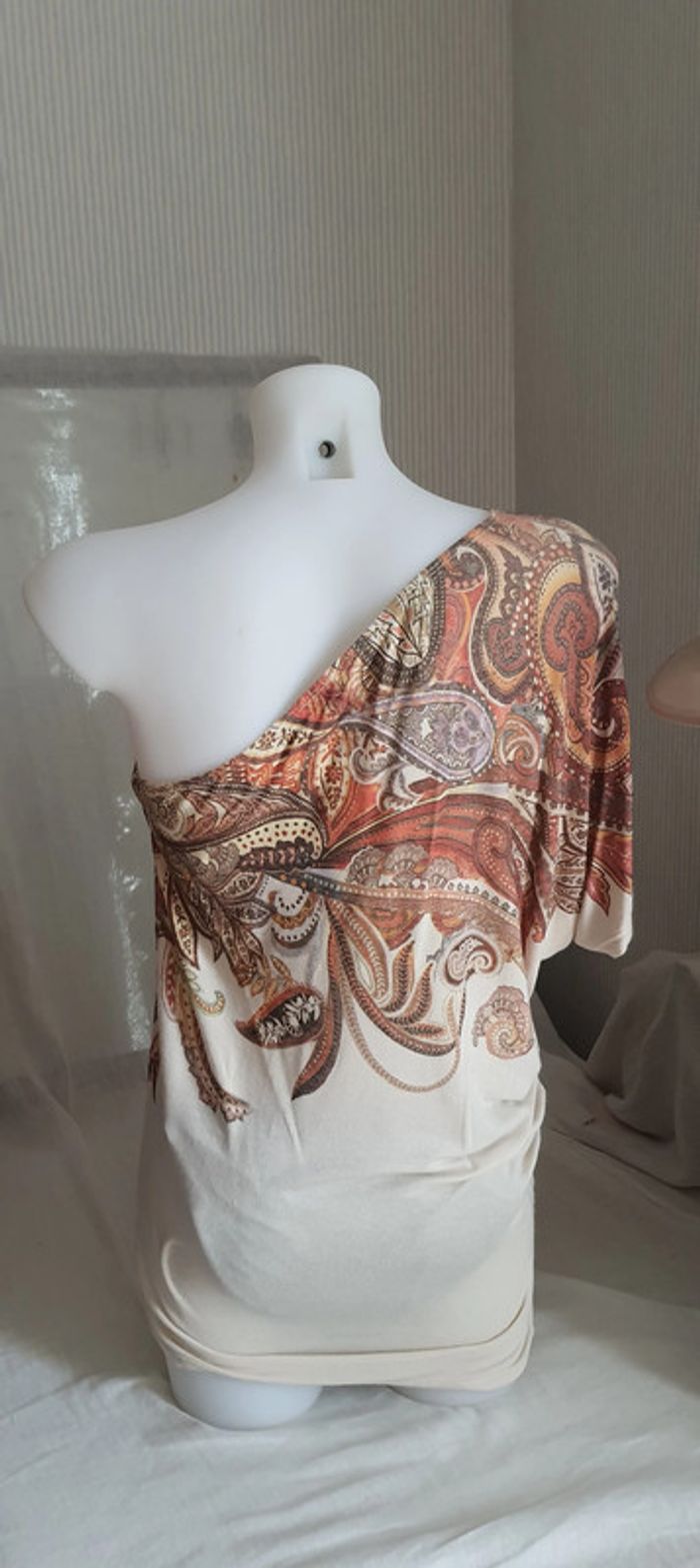 Top "Bershka" taille S - photo numéro 3