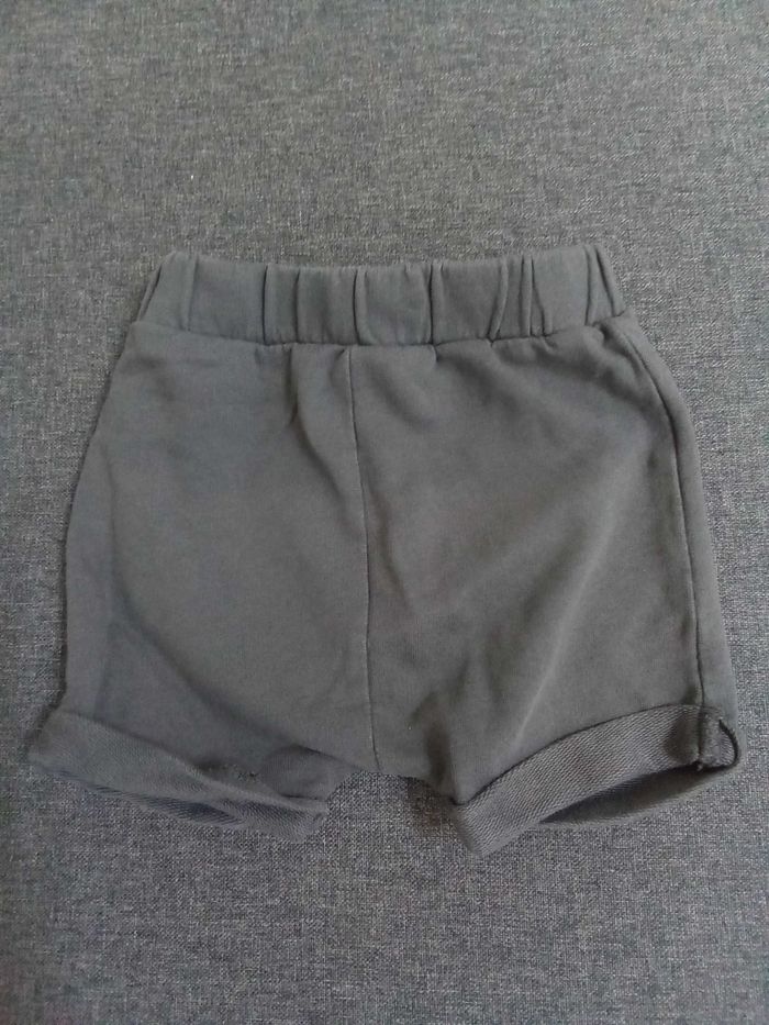 Short gris