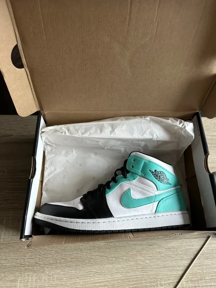 Basket Nike air Jordan 1 mid - photo numéro 9