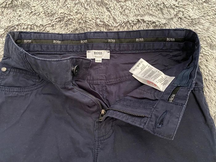 Short long bleu Hugo Boss - 10 ans - photo numéro 2