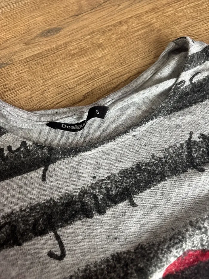 Haut desigual - photo numéro 2