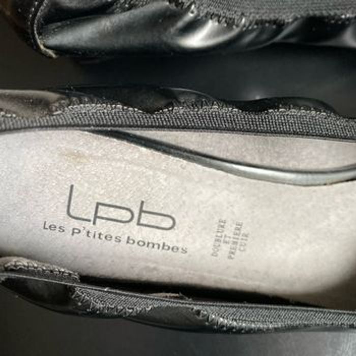Ballerines vernis noir talons compensés 40 les p’tites bombes - photo numéro 3