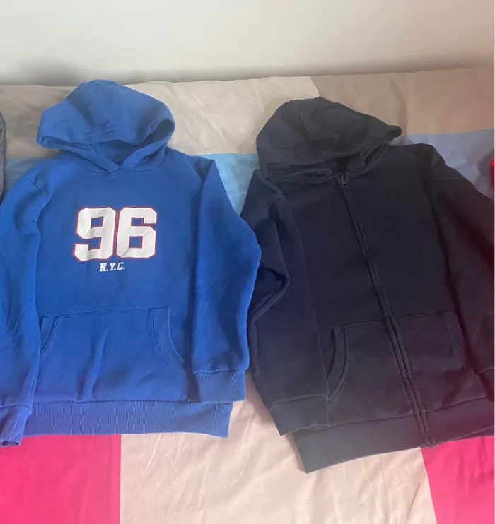 1 pull 1 vest 1 pantalon - photo numéro 2