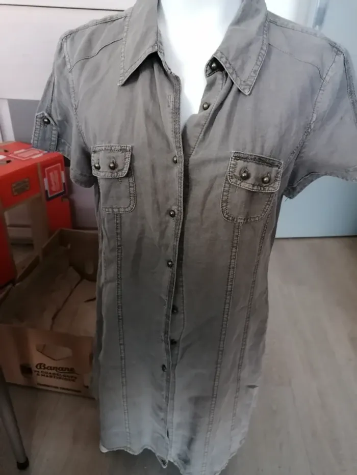 robe en jean yessica taille 42 gris marron