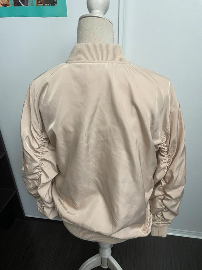 Bombers beige Moves TS Neuf avec étiquette - photo numéro 2