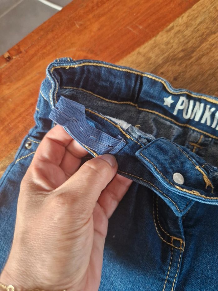 Jupe en jean bords effiloché 8 ans - photo numéro 3