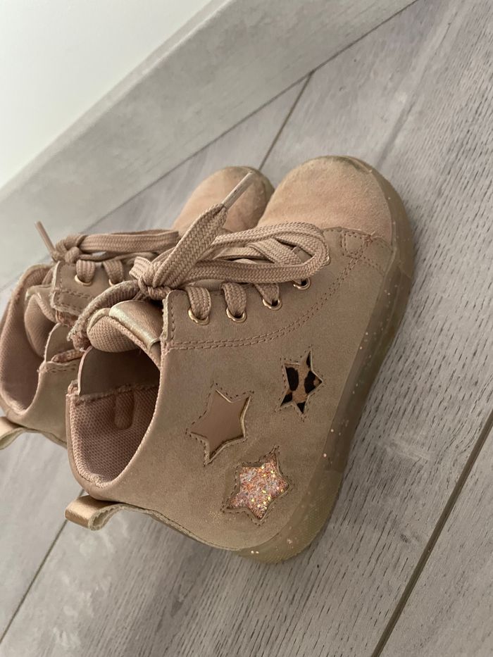 Chaussures roses - photo numéro 3