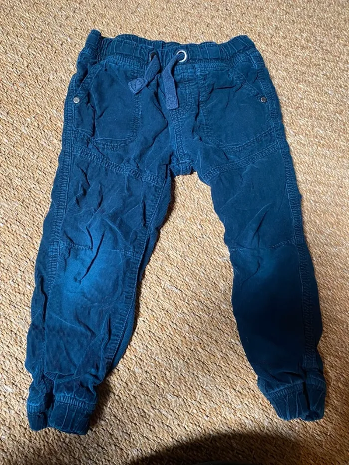 Lot pantalons 36mois - photo numéro 2
