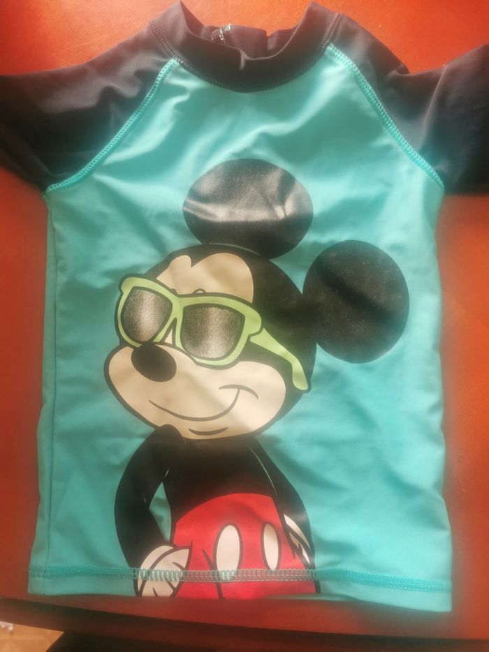 Tee shirt