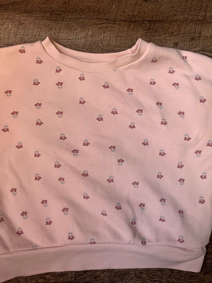 Pull fleuri rose fille 5-6 ans