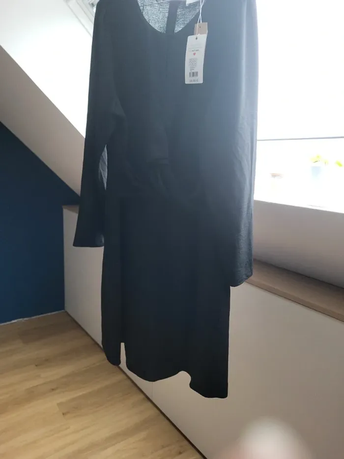 Robe noir nafnaf 44