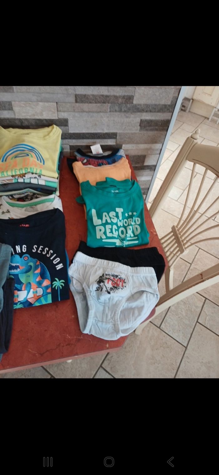 Lot de vêtements été garçon taille 4 ans - photo numéro 4