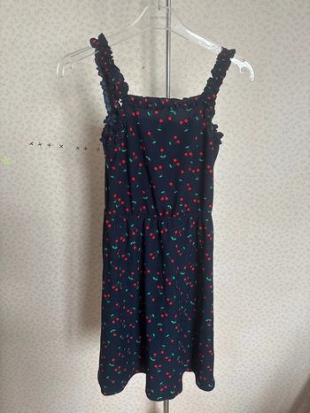 Robe cerise taille 12ans marque kiabi