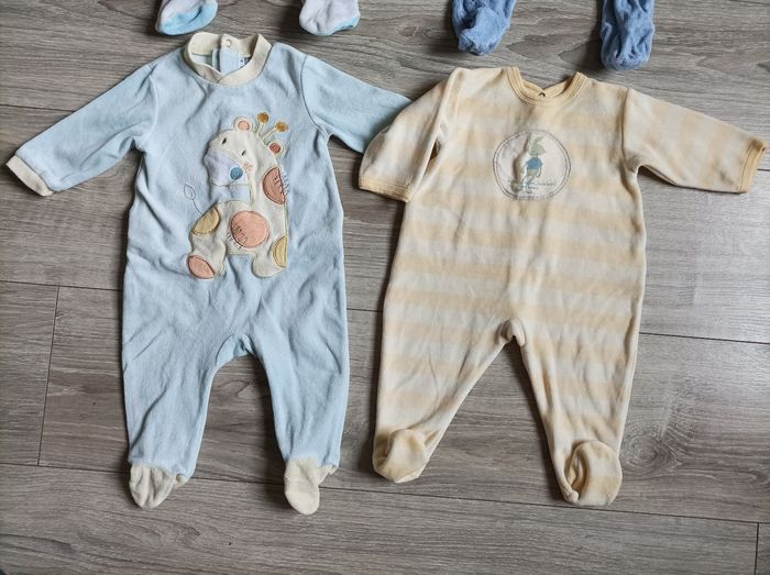 Lot pyjamas 6 mois - photo numéro 3