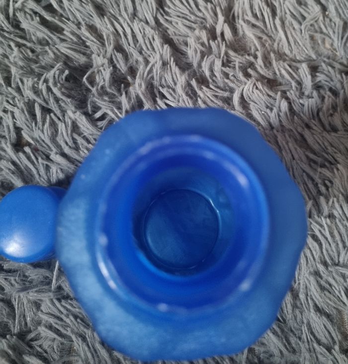 Gourde bleu avec bouchon - photo numéro 3