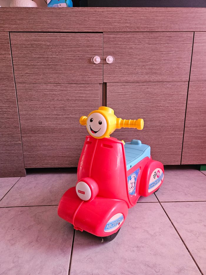 Scooter Fisher-Price bonne état