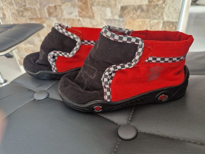 1 paire pantoufle enfant taille 27 voiture cars disney - photo numéro 3