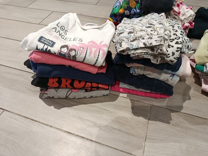 Lot fille 4 ans - photo numéro 2