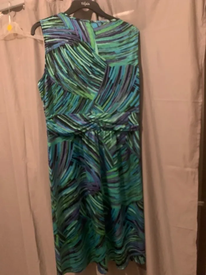 robe sans manches - photo numéro 5