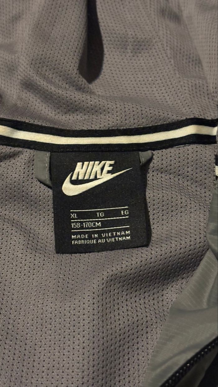 Veste coupe vent Nike - photo numéro 4