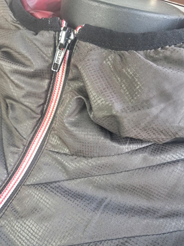 I code veste coupe vent capuche T.36 - photo numéro 5