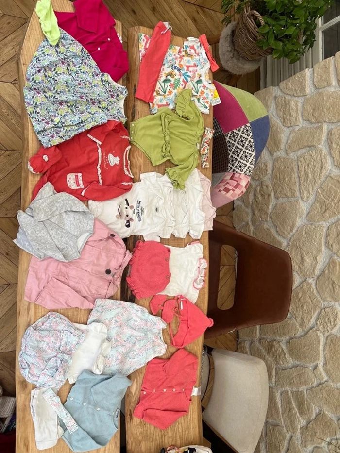 Lot vêtements 6 9 mois été fille robe barboteuses gilet sergent major pyjama Jacadi