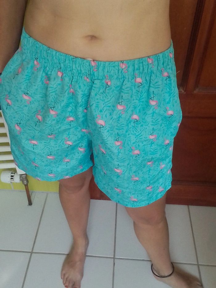 Short de plage femme Bleu ciel Motif flamands roses