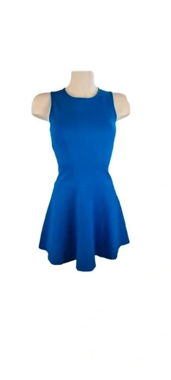 Robe tara jarmon