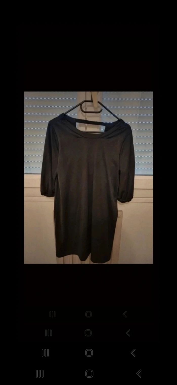 Robe noir