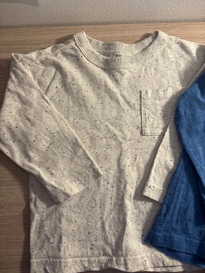 Lot de 2 teeshirts manches longues 92 cm - photo numéro 2