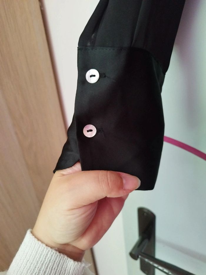 Chemise en satin femme Zara taille M 1 - photo numéro 3