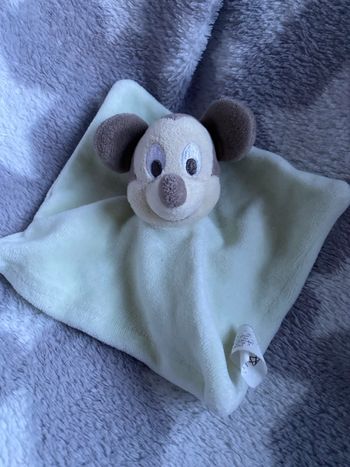 Doudou plat Mickey Disney 
