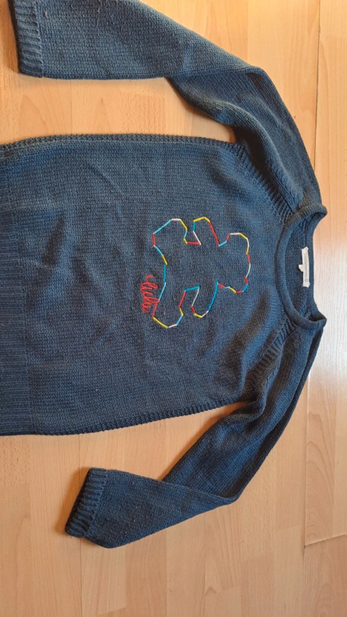 Pull bleu marine taille 12 ans