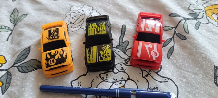 Lot de 3 voitures démontables