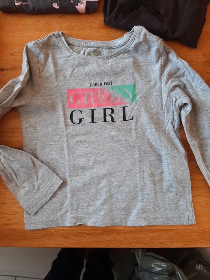 Lot de 3 haut fille 4 ans - photo numéro 2