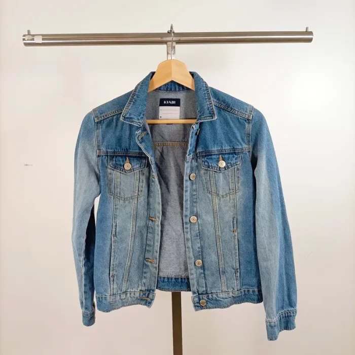 Veste en jean bleu clair KIABI enfant 12 ans coupe droite denim classique A1483