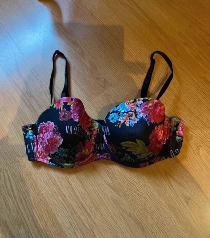 Soutien gorge miss miss 95C armatures et rembourré