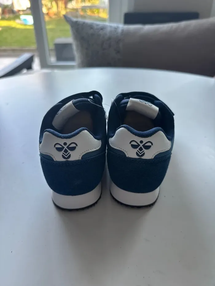 Baskets Hummel bleues et blanches – Taille 33 – Neuves étiquette - photo numéro 4