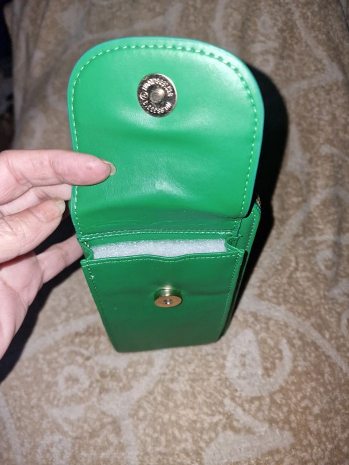 Pochette - photo numéro 2