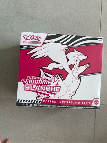 ETB Coffret dresseur d’élite Flamme Blanche