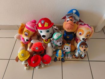 Lot peluches pat patrouille