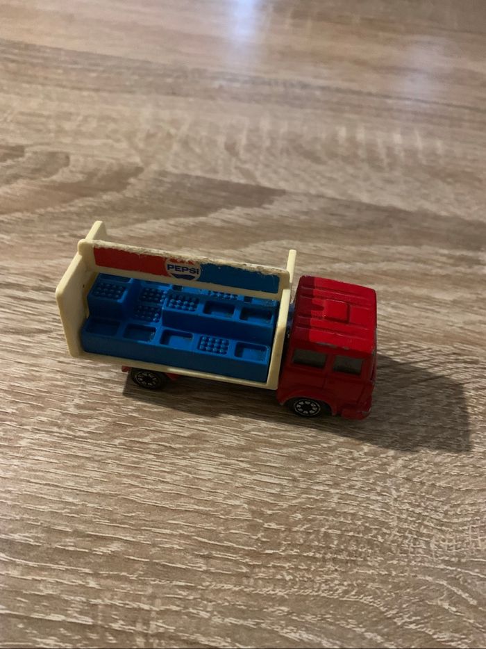 Camion Pepsi cola Corgi - photo numéro 4