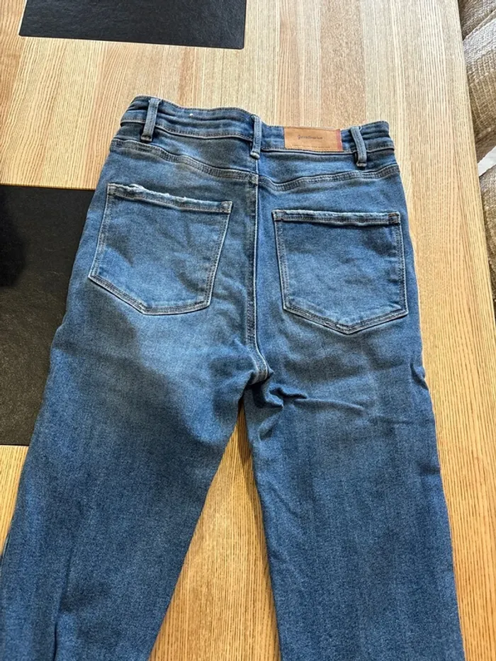 Jean skinny troué - photo numéro 2
