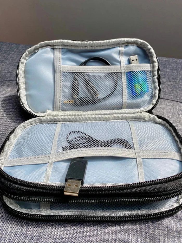 Sac Organisateur pour câbles 10 Emplacements Voyage Noir NЕUF - photo numéro 2