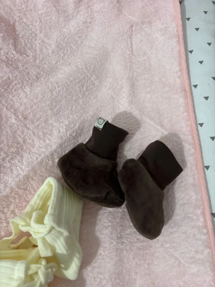 Chaussons nouveau né - photo numéro 4