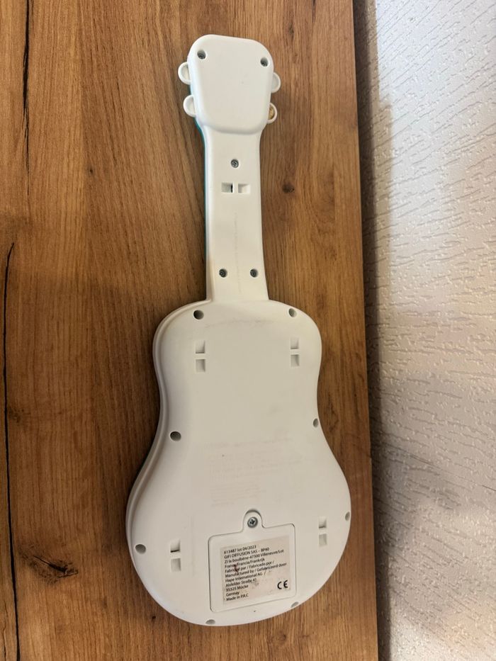 Guitare - photo numéro 2