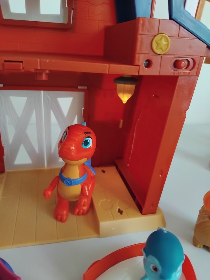 DINO RANCH Ferme Cabane Jon et Blitz  Dinosaure Complet  🦖 - photo numéro 4