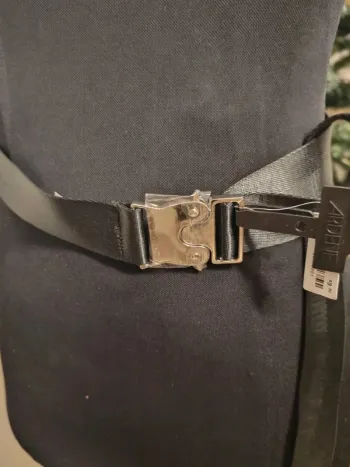 Ceinture noire ardene
