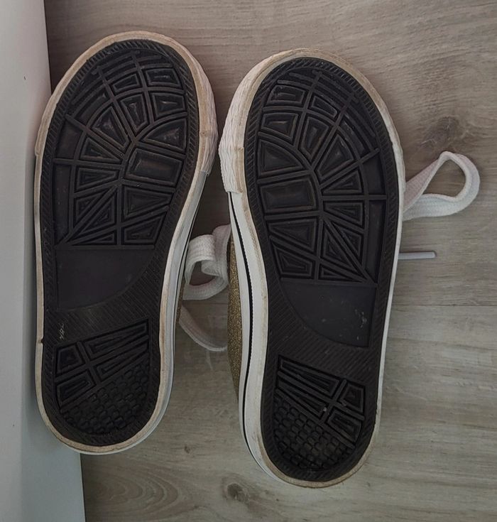 Tennis toute pailletée dorée - photo numéro 5