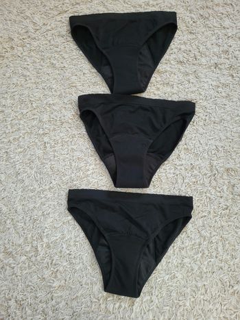 Lot de 3 culottes menstruelles noires neuves T.S/M
